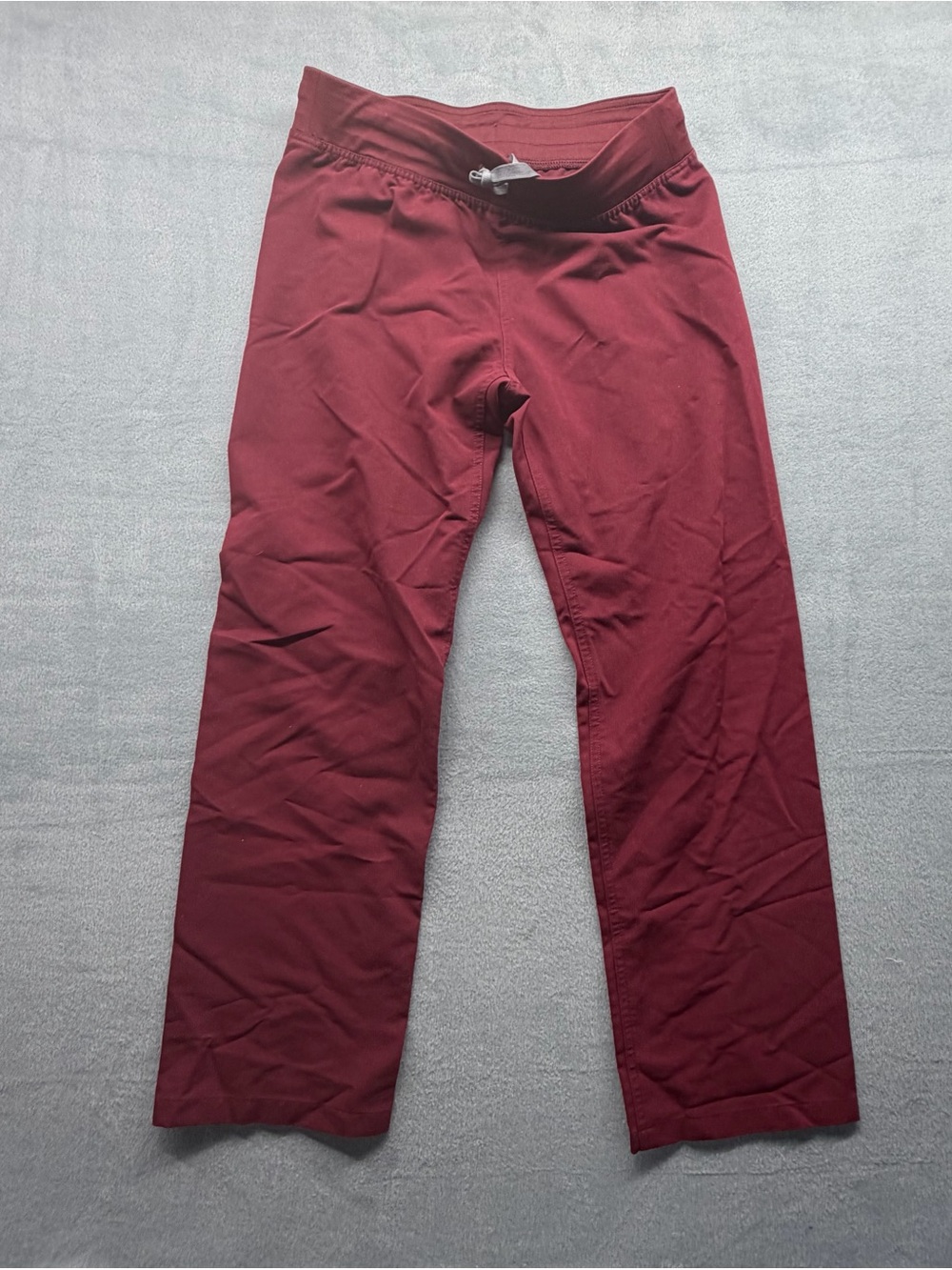 Women's FIGS Technical Collection Scrub Pants Size S Burgundy Maroon